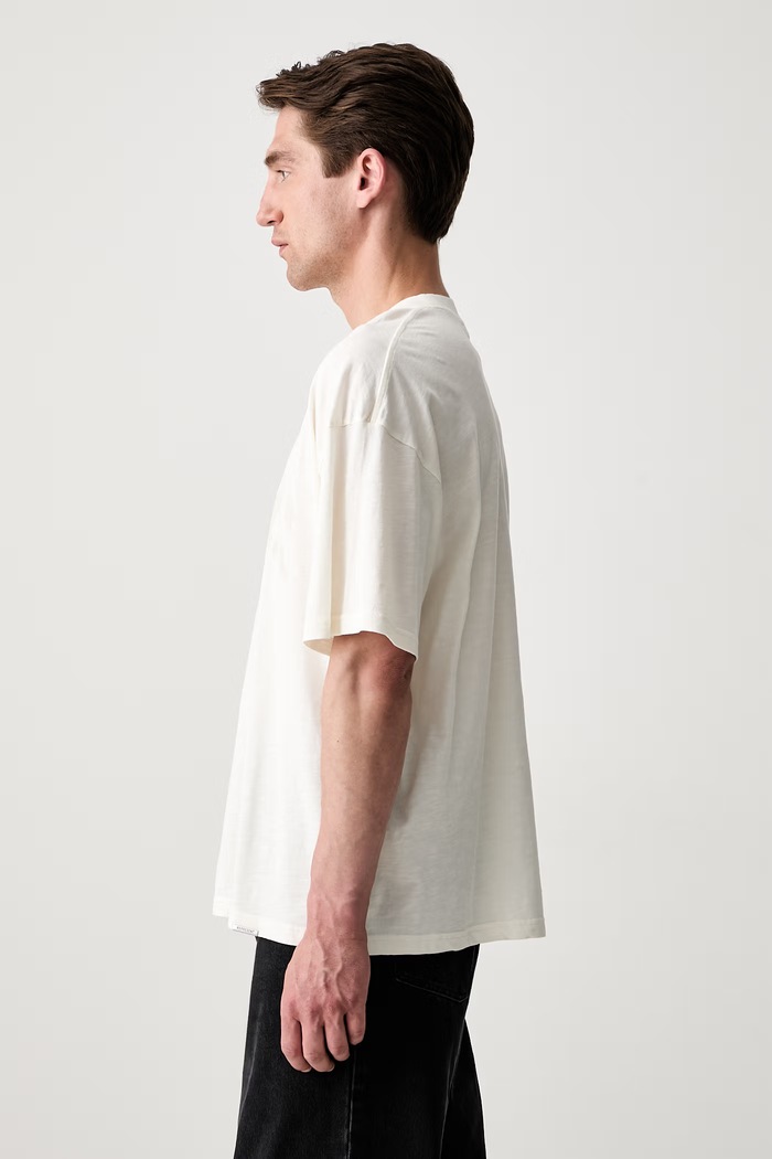 T-shirt bawełniany męski OCM100047 beżowy AW26