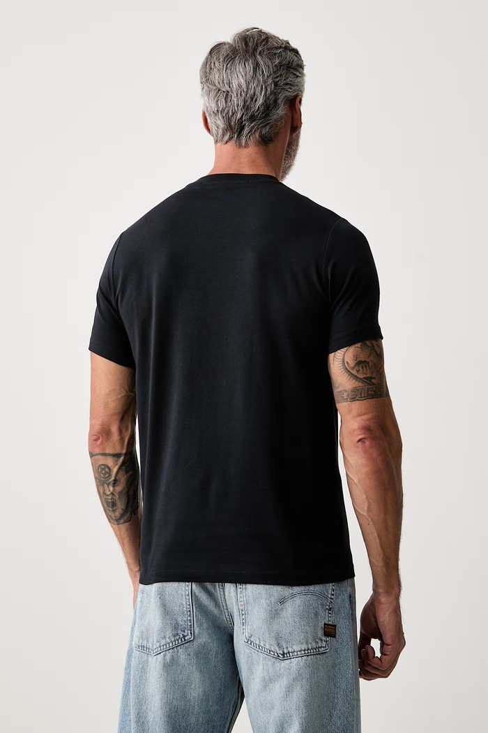 Odzież Karl Lagerfeld T-shirt męski bawełniany z elastanem 563235.755780 granatowy