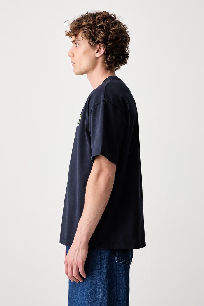 Drôle de Monsieur T-shirt męski bawełniany Vine Embroidered Slogan L.TS327.CO248 granatowy AW26