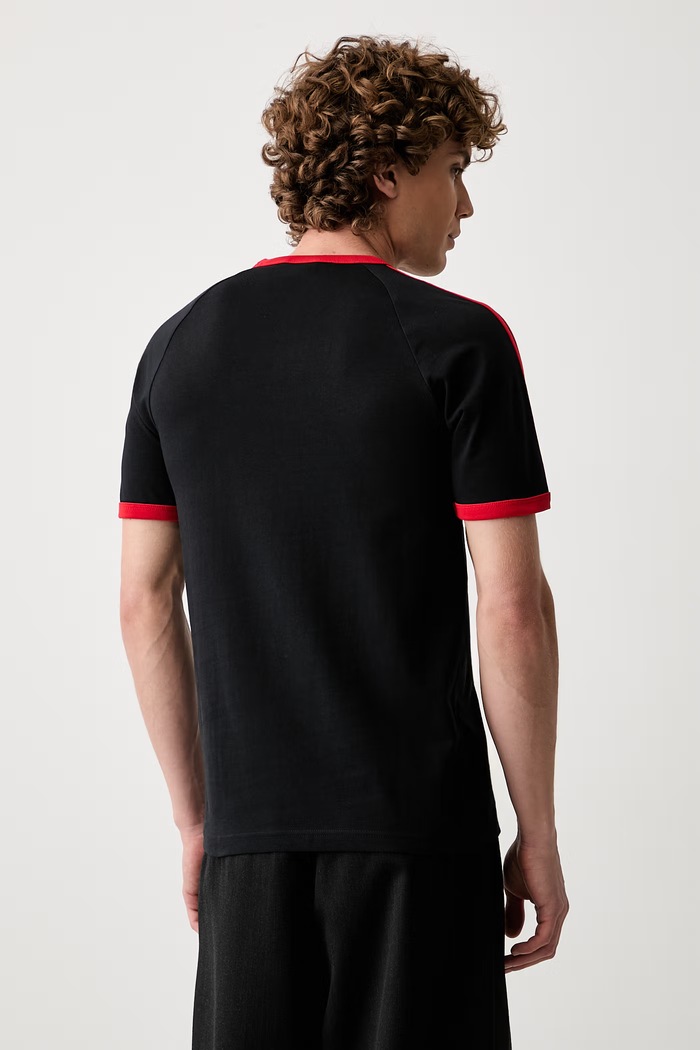 Oblačila adidas Originals kratka majica moška bombažna KW0121 črna