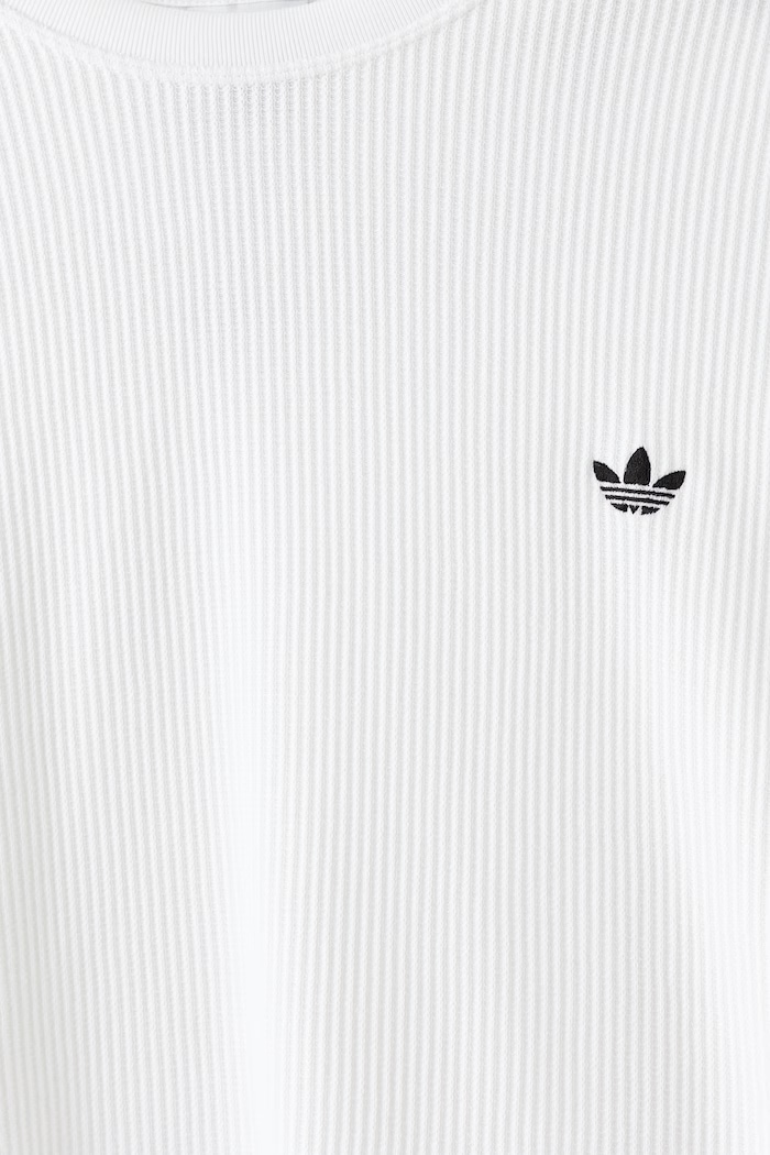 Одежда adidas Originals футболка для мужчин из хлопка Trefoil Essentials KT2443 белый