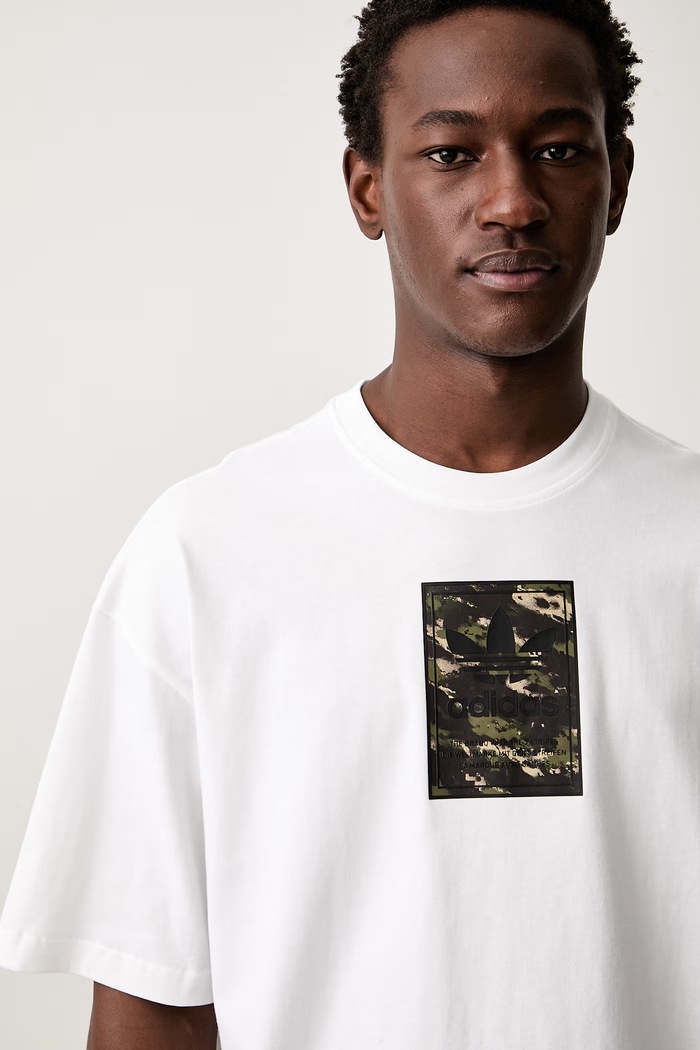 adidas Originals T-shirt damski bawełniany Camo biały KS4234.