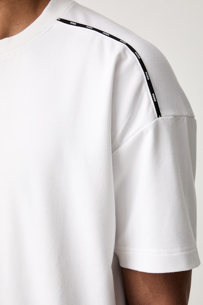 HUGO T-shirt oversize męski z bawełną NOAH T-SHIRT beżowy 50566159