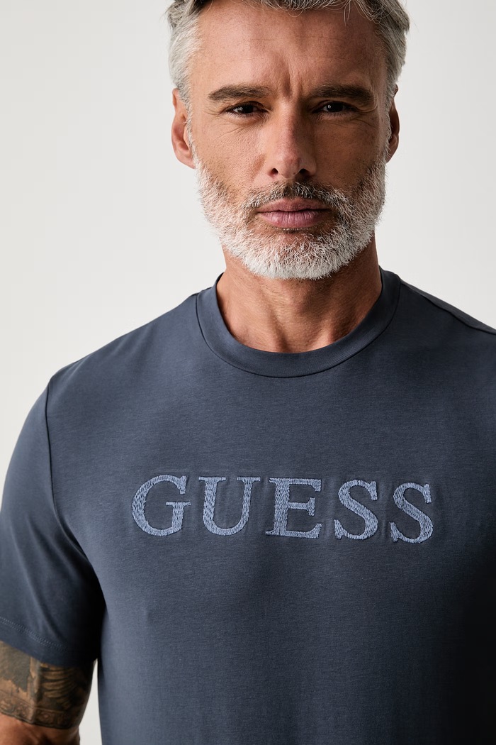 Guess T-shirt męski bawełniany z elastanem PRAT granatowy Z6YI17.K4968