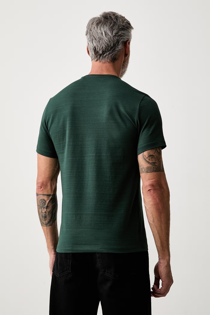 Oblečení Guess basic tričko pánské bavlněné s elastanem M6YI48.K4234 zelená