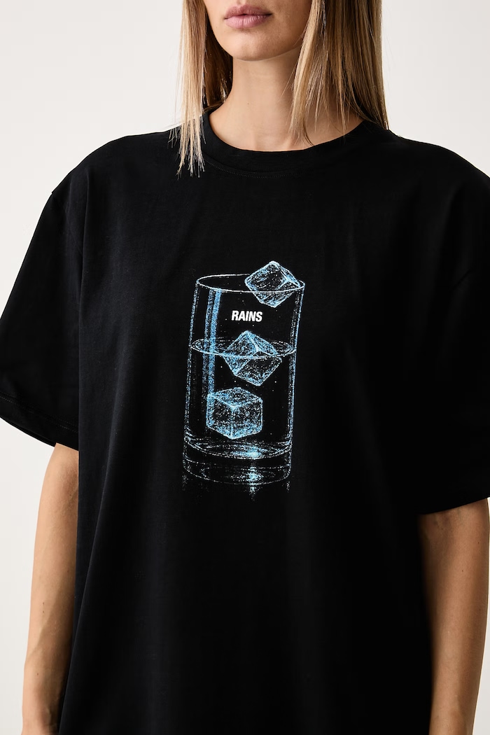 Tričko bavlnené Classic T-shirt Cubes Rains 41550.01 čierna