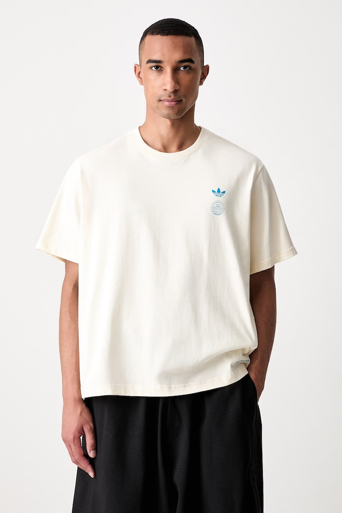 Odzież adidas Originals DTMF Bad Bunny Heavyweight Merch T-shirt bawełniany KW8113 beżowy