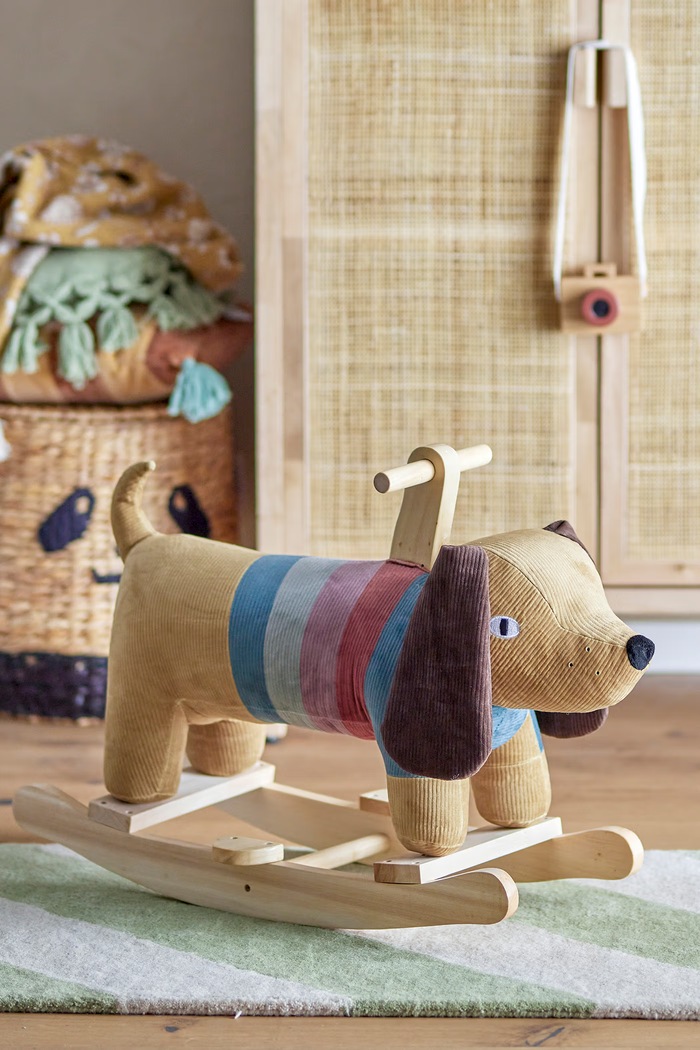 Koń na biegunach dziecięcy Charlie Rocking Toy, Dog Bloomingville MINI 82054120 beżowy