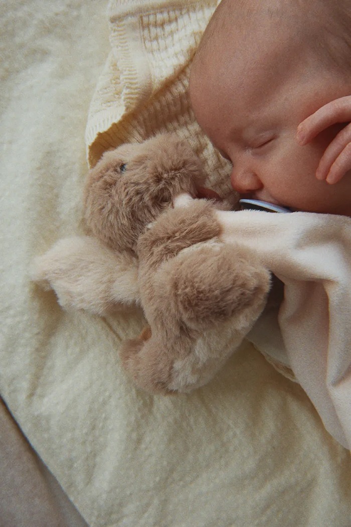 Przytulanka dziecięca SLEEPY ANIMALS Konges Sløjd beżowy KS107406.9BY2