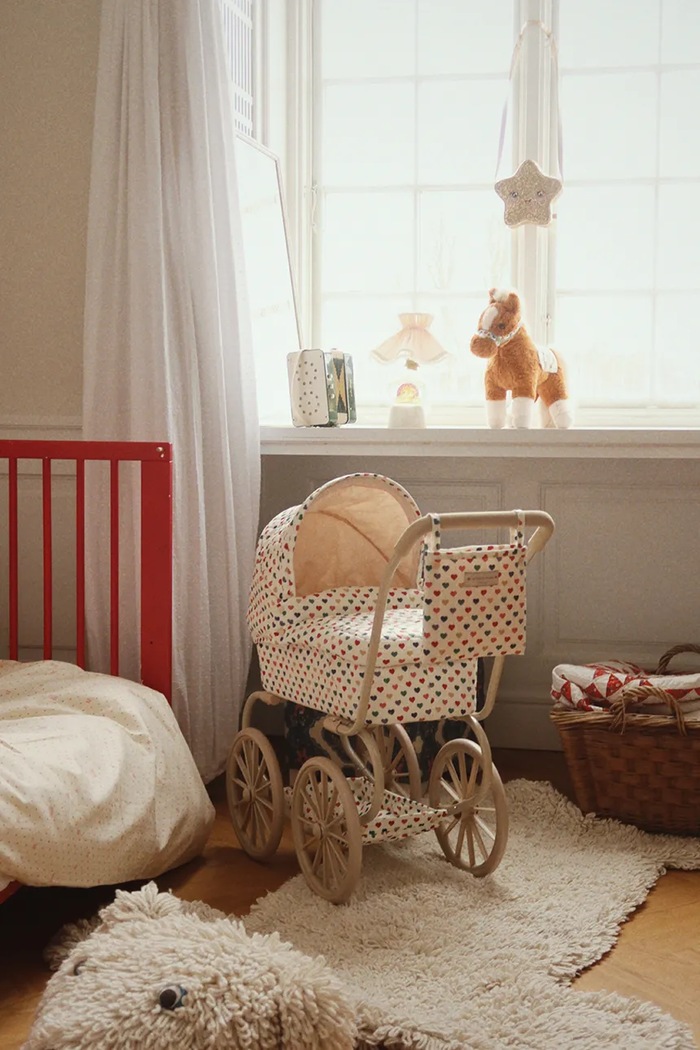 Konges Sløjd Wózek dla lalek dziecięcy MINNIE DOLL PRAM KS106560.9BY2