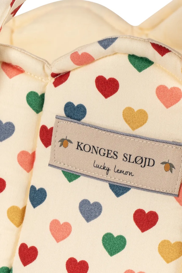 Chłopiec Konges Sløjd Nosidełko dla lalek dziecięce bawełniane DOLL LIFT KS106454.9BY2 beżowy