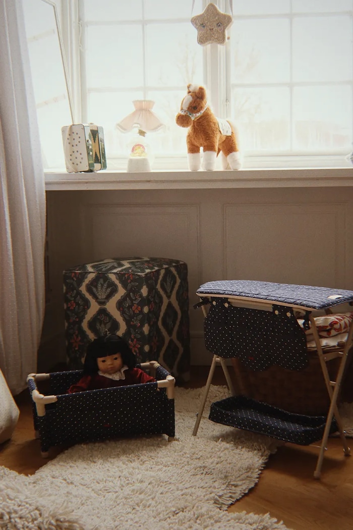 Konges Sløjd Przewijak dla lalek dziecięcy bawełniany DOLL CHANGING TABLE KS106451.9BY2