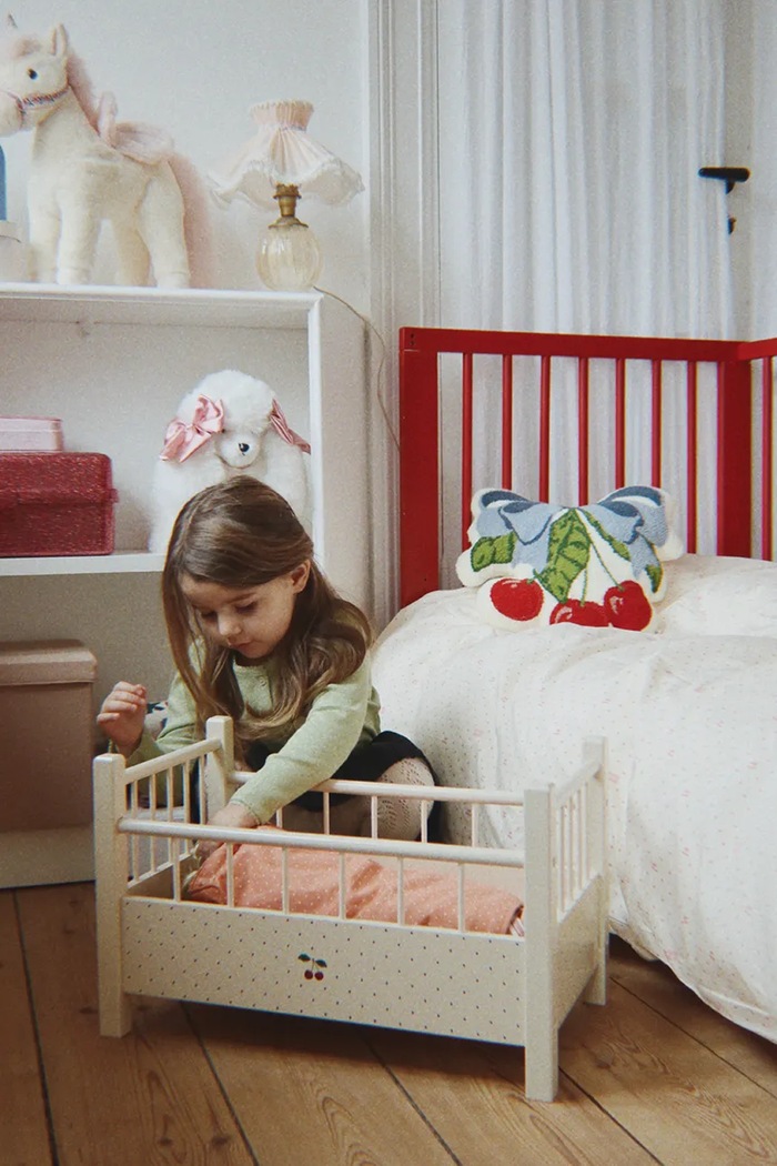 Băieți Konges Sløjd Pat pentru păpuși DOLL BED FSC KS105963.9BY2 bej