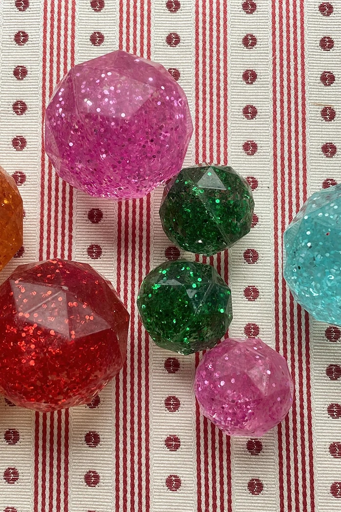 Zestaw zabawek dziecięcych STAR BOUNCING BALLS Konges Sløjd KS106254.9BY2 multicolor