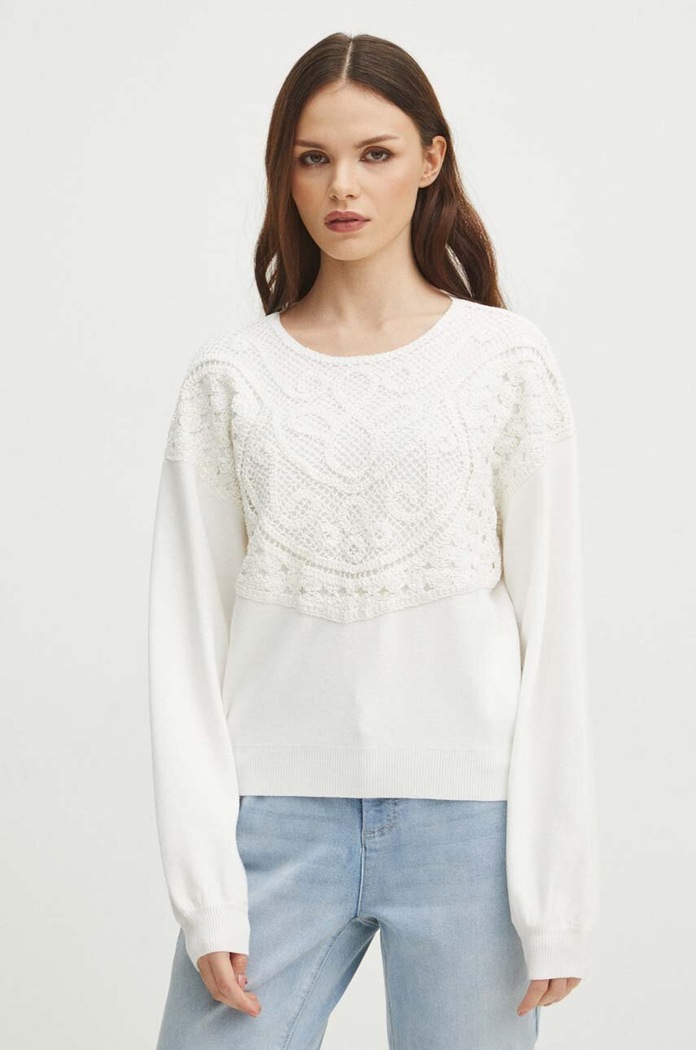 Sweter damski z aplikacją kolor beżowy beżowy RS24.SWD300