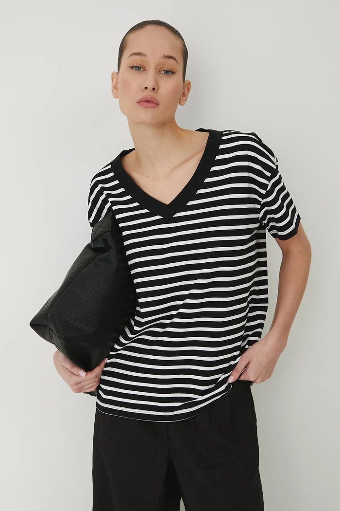 T-shirt damski bawełniany czarny RS24-TSD074