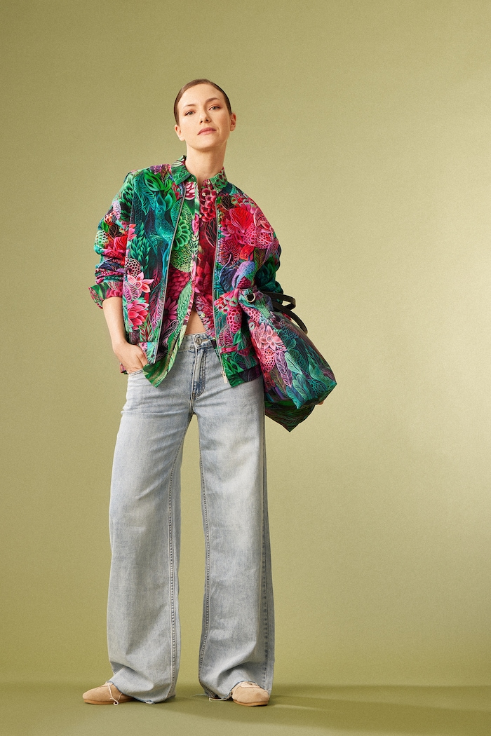 Bluza damska by Justyna Stoszek – Forest Forever, Sense of Values kolor zielony wzorzyste zielony RS25-BLD651