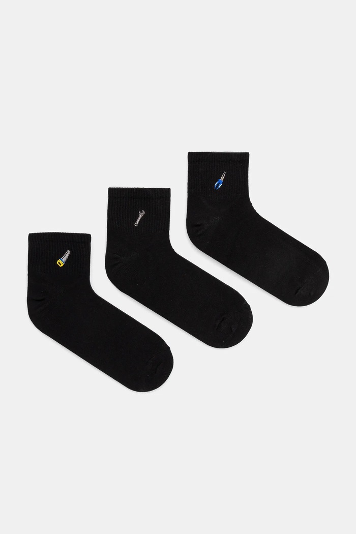 Skarpetki bawełniane męskie z ozdobnym haftem (3-pack) kolor czarny skarpetki długie czarny RS25.LGM611