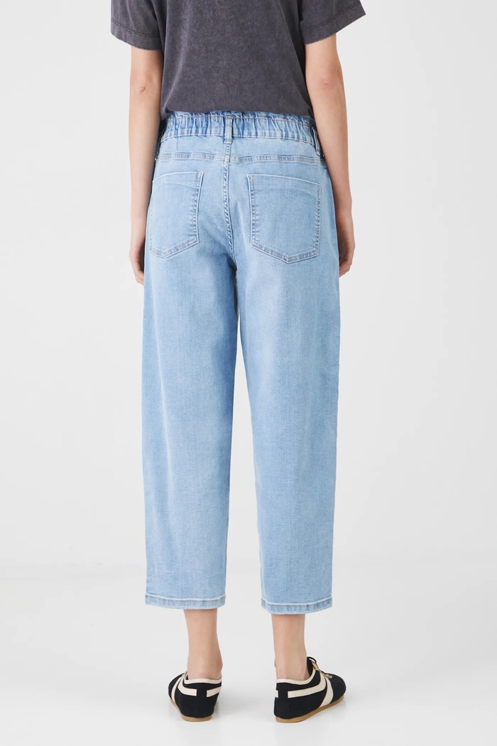 Odzież Jeansy damskie slouchy z efektem sprania kolor niebieski RS25.SJD409 niebieski