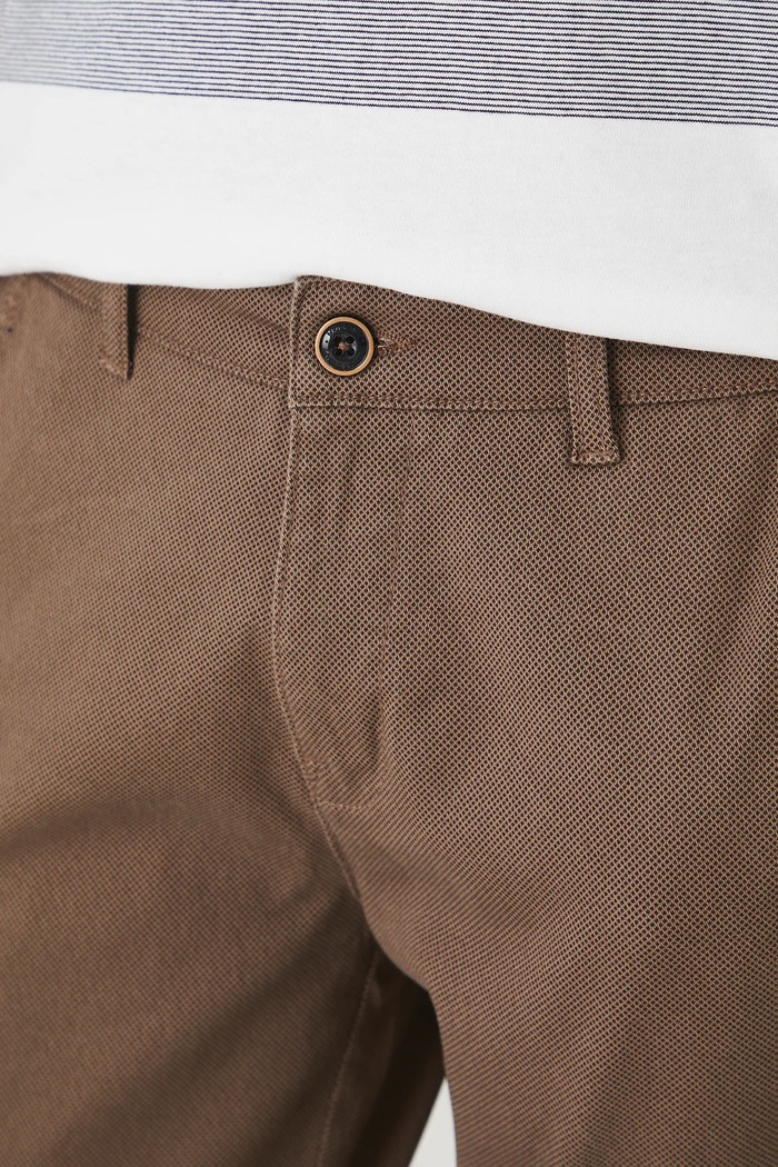 Medicine chino hlače moške bombažne z elastanom rjava RS25-SPM010