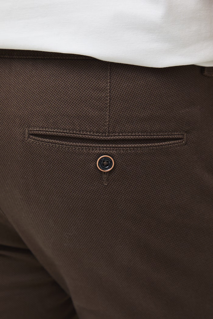 Medicine pantaloni chinos pentru bărbați din bumbac cu elastan maro RS25-SPM010