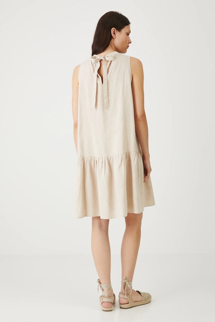Odzież Sukienka z lnem damska mini gładka kolor beżowy RS25-SUDB00 beżowy