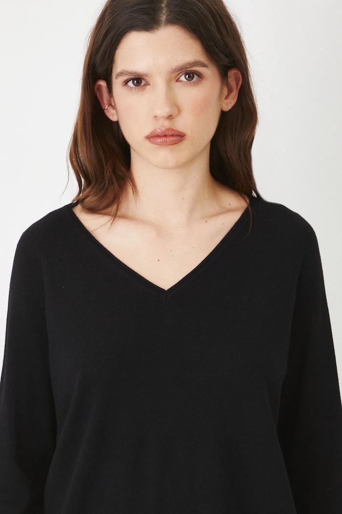 Sweter damski z wiskozą kolor czarny czarny RS25-SWD010