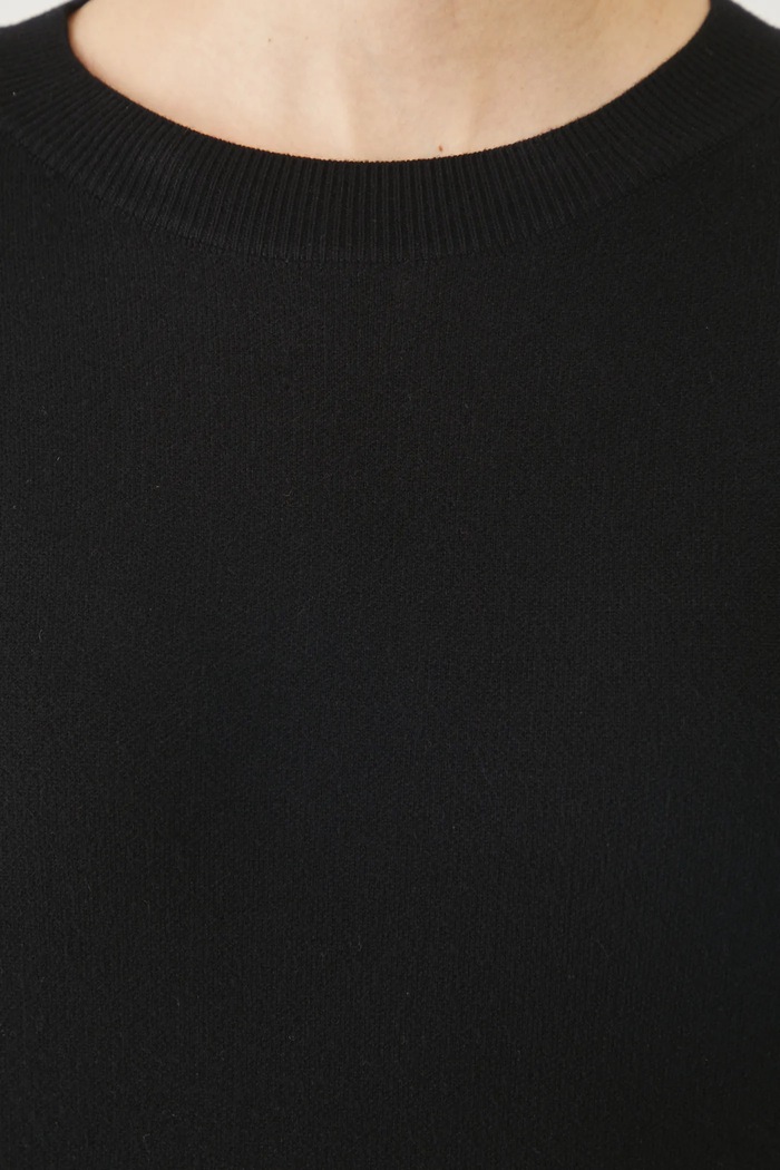 Sweter damski gładki z wiskozą kolor czarny RS25-SWD305 czarny