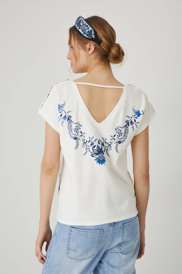 Odzież T-shirt bawełniany damski z nadrukiem i aplikacją kolor beżowy RS25-TSD710 beżowy