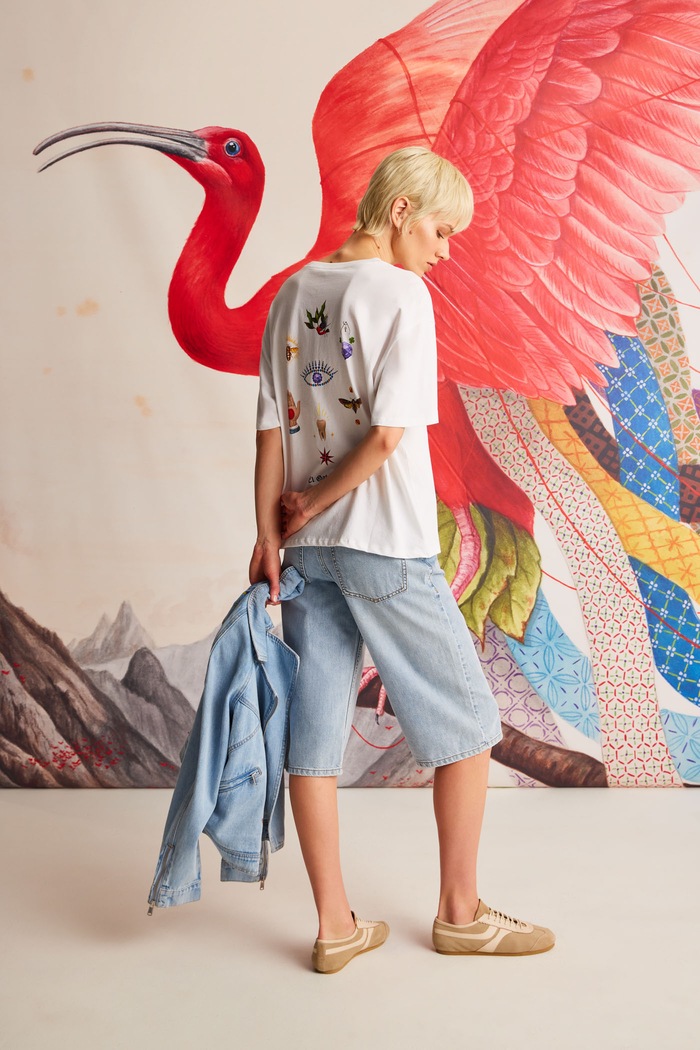 T-shirt bawełniany damski z kolekcji El Gato Chimney x Medicine kolor biały okrągły biały RS25-TSD857