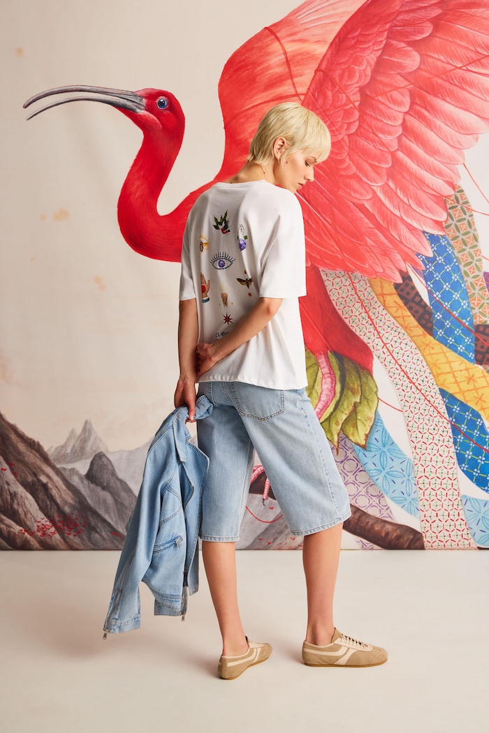 T-shirt bawełniany damski z kolekcji El Gato Chimney x Medicine kolor biały okrągły biały RS25-TSD857