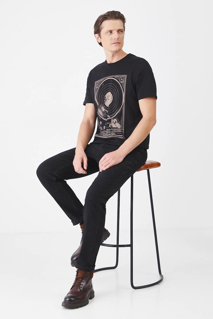 T-shirt bawełniany męski z nadrukiem kolor czarny okrągły czarny RS25.TSM108