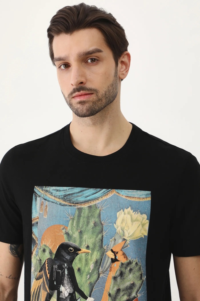 T-shirt bawełniany męski by Magda Kubiak – Dziki Las kolor czarny RS25.TSM283 czarny