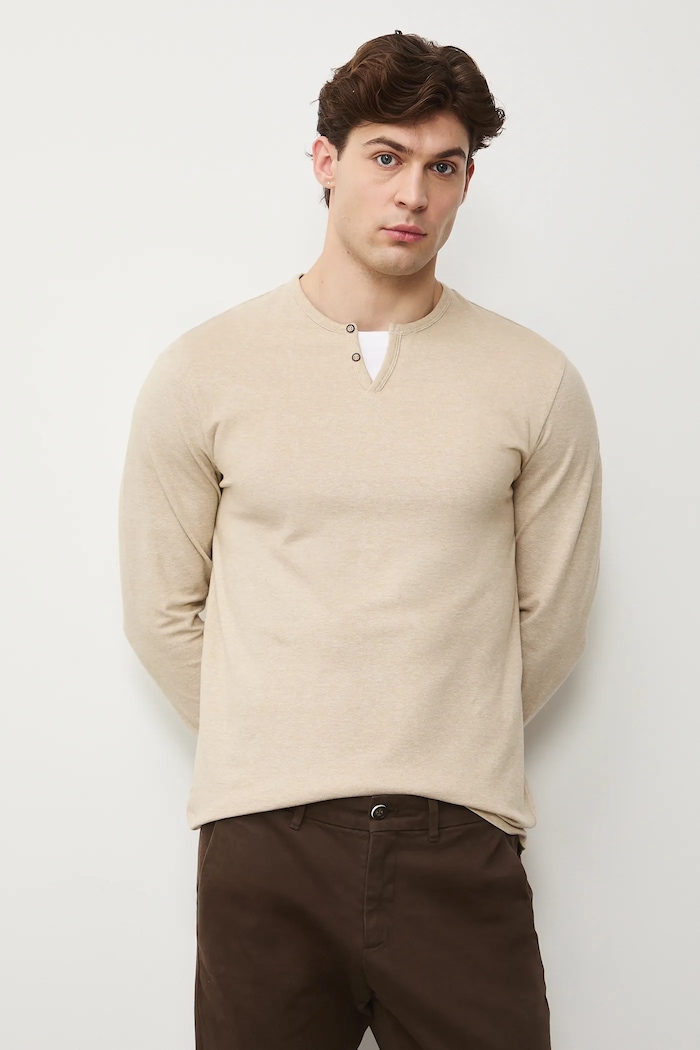 Longsleeve męski z dzianiny strukturalnej z elastanem melanż beżowy RS26-BUM031