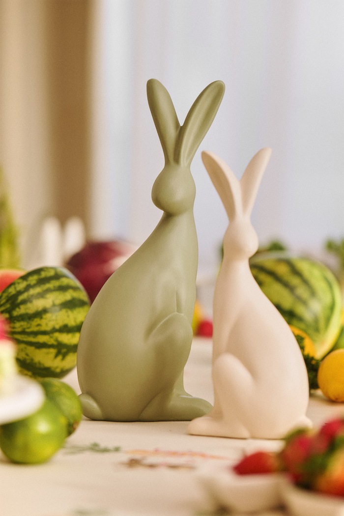 Figurka stojąca z gliny RS26-DEU401 beżowy RS26