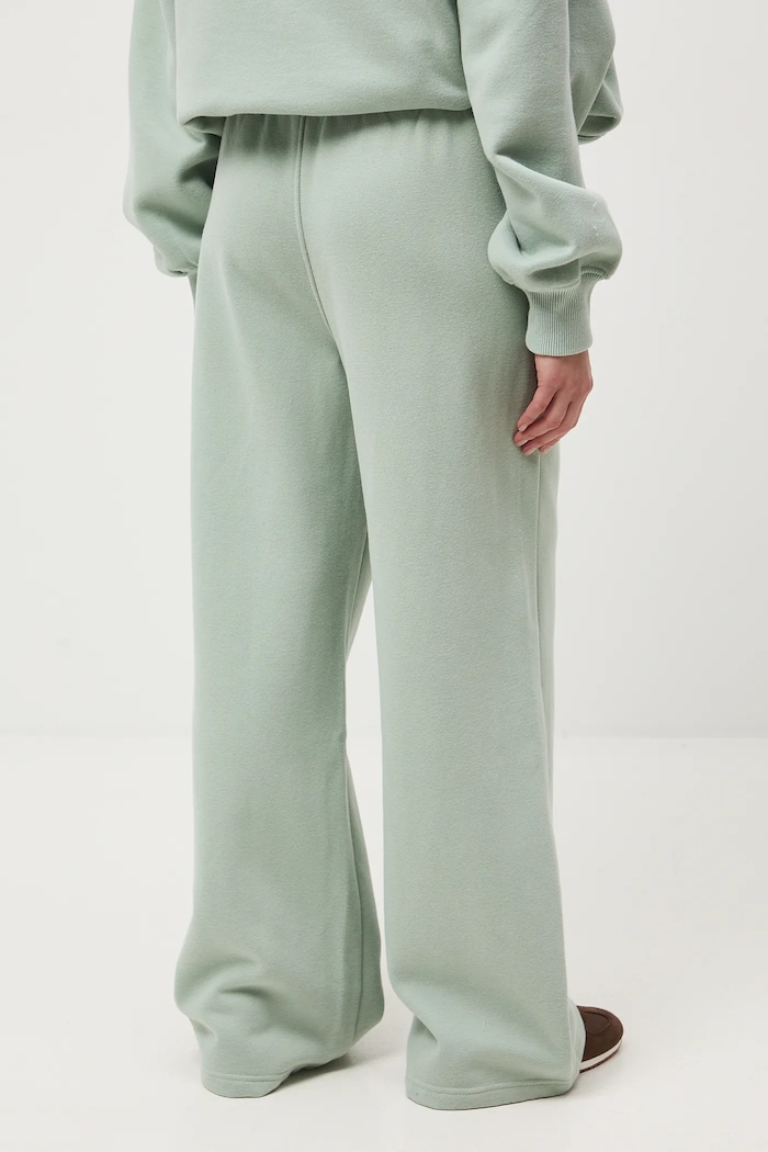 Odzież Spodnie dresowe damskie wide leg RS26-SPD011 zielony