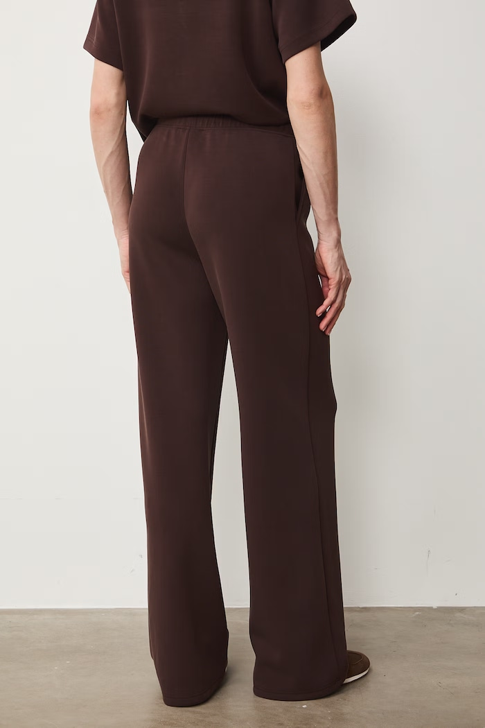 Îmbrăcăminte Medicine pantaloni de trening RS26-SPD403 maro