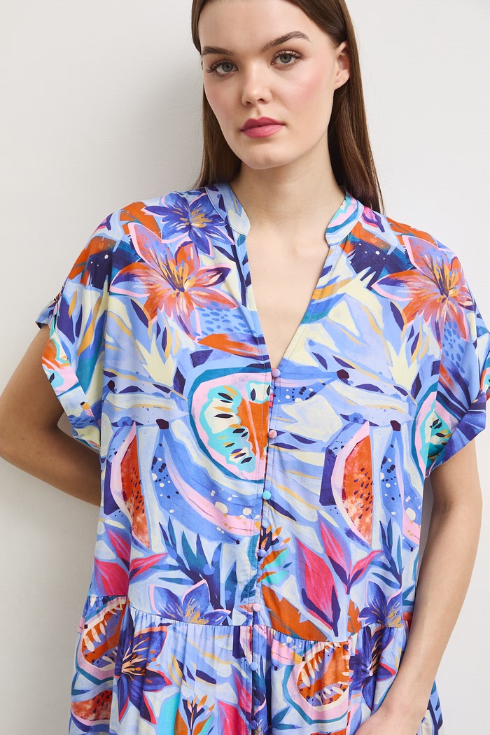 Sukienka rozkloszowana z wiskozy z falbaną multicolor RS26-SUDA04