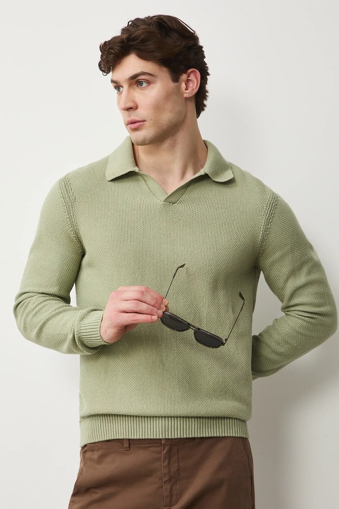 Sweter bawełniany męski z fakturą gładkie zielony RS26-SWM302