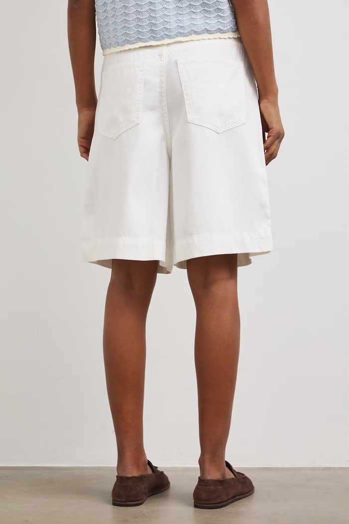 Odzież Bermudy damskie z lyocellem regular waist RS26-SZD800 biały