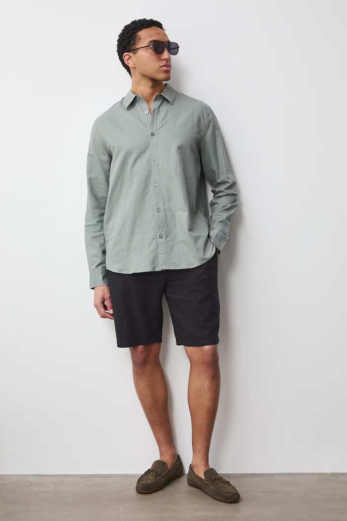 Szorty chino męskie z lnem Basic czarny RS26-SZM073