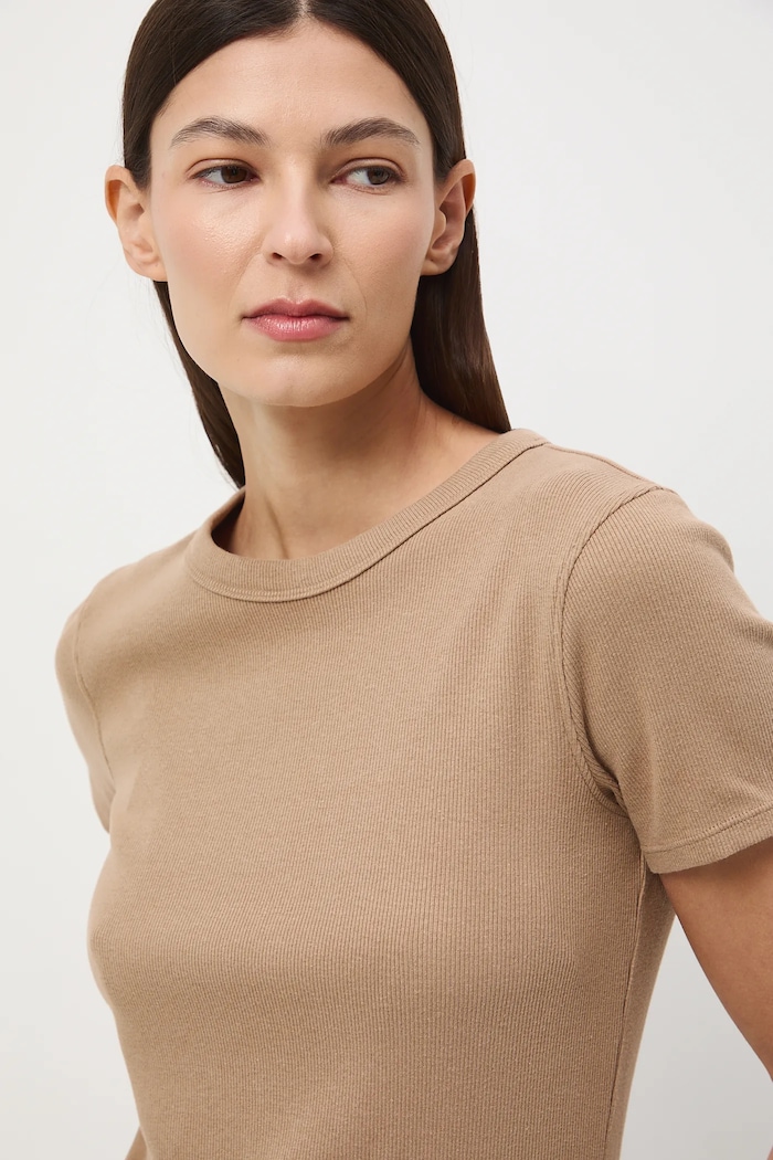 T-shirt damski z modalem beżowy RS26-TSD011