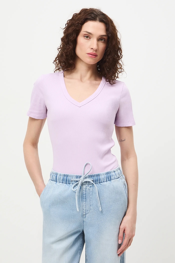 T-shirt bawełniany damski z elastanem prążkowany z elastanem fioletowy RS26-TSD031
