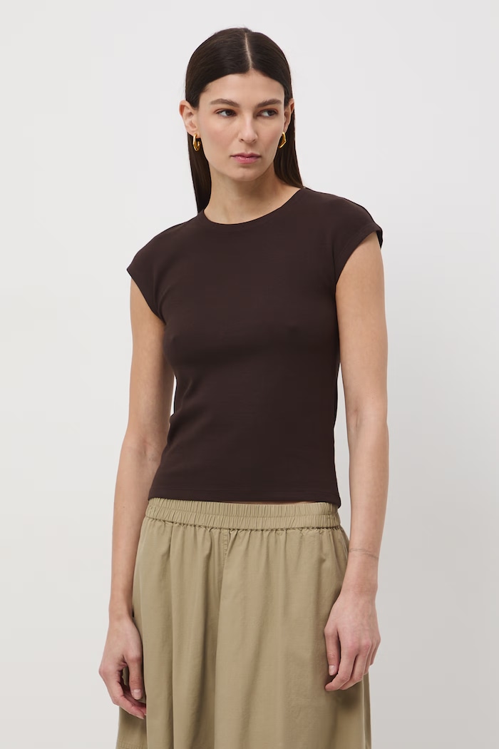 T-shirt damski brązowy RS26-TSD053