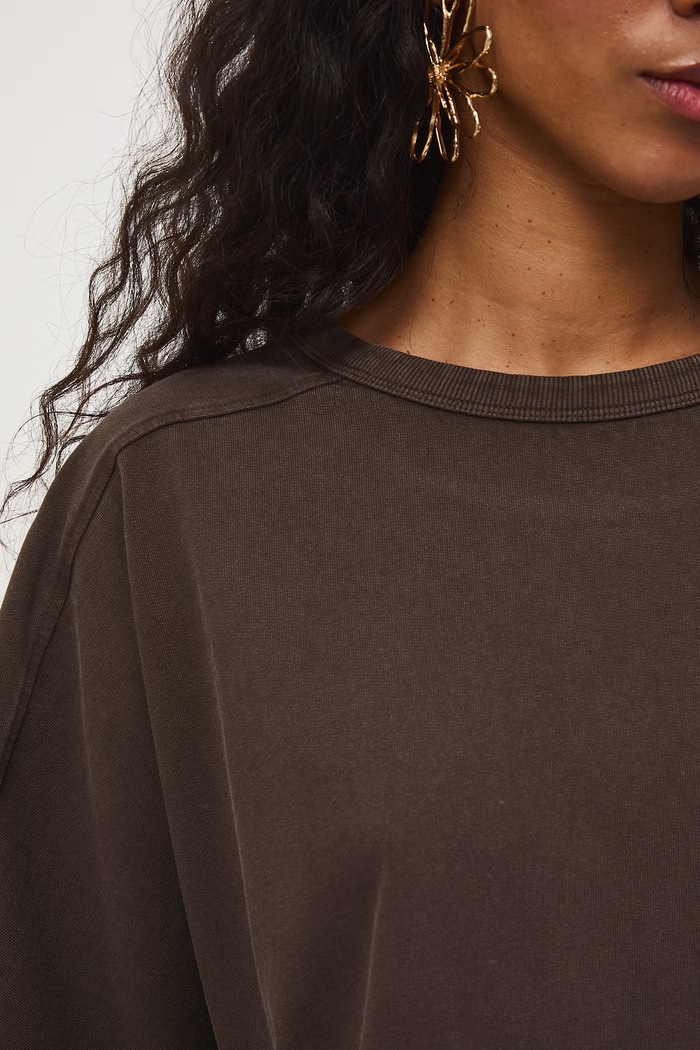 T-shirt oversize damski bawełniany RS26-TSD510 brązowy