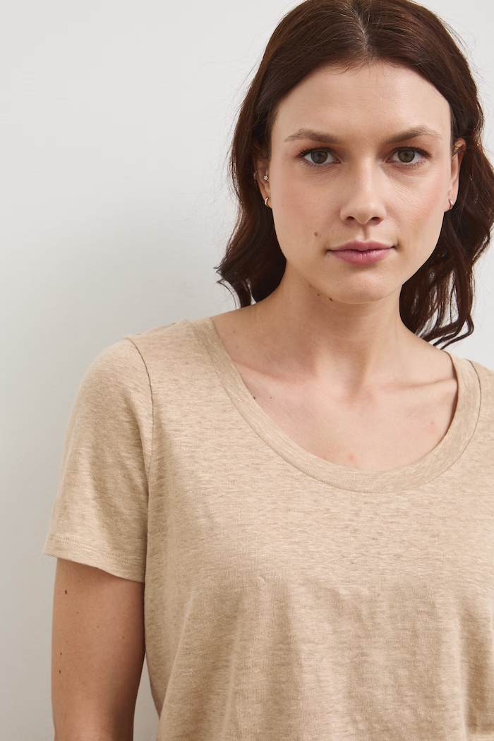 T-shirt damski lniany beżowy RS26-TSD701