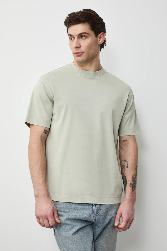 T-shirt bawełniany męski z efektem sprania zielony RS26-TSM030