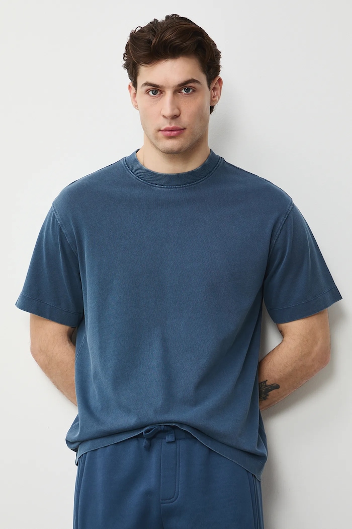 T-shirt bawełniany męski z efektem sprania bawełna granatowy RS26-TSM030