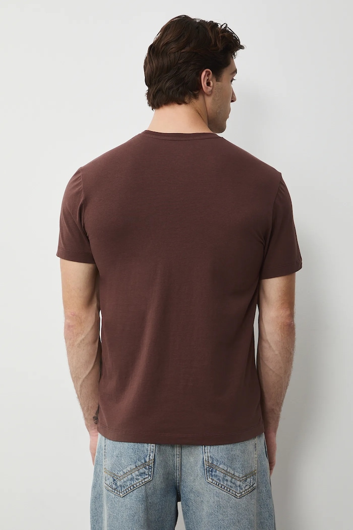 Odzież T-shirt bawełniany męski z elastanem z okazji Dnia Kota RS26-TSM352 brązowy