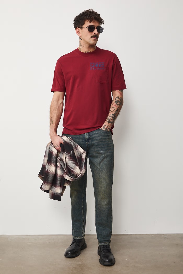 T-shirt bawełniany męski z nadrukami RS26-TSM403 bordowy RS26
